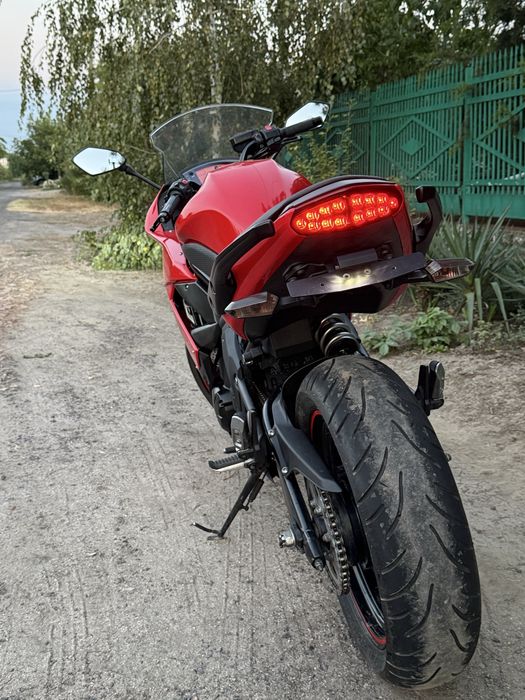 Продам Kawasaki Ninja 400R