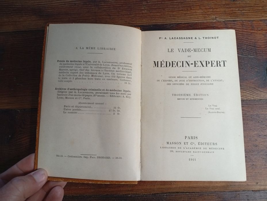 Livro antigo “Le Vade-Mecum du Médecin-Expert” – 1911