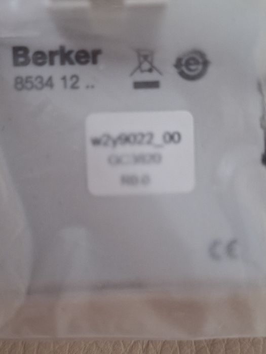 Berker Seria Q Nasadka Czujnika Ruchu 2,2 M, Biały 8534 12