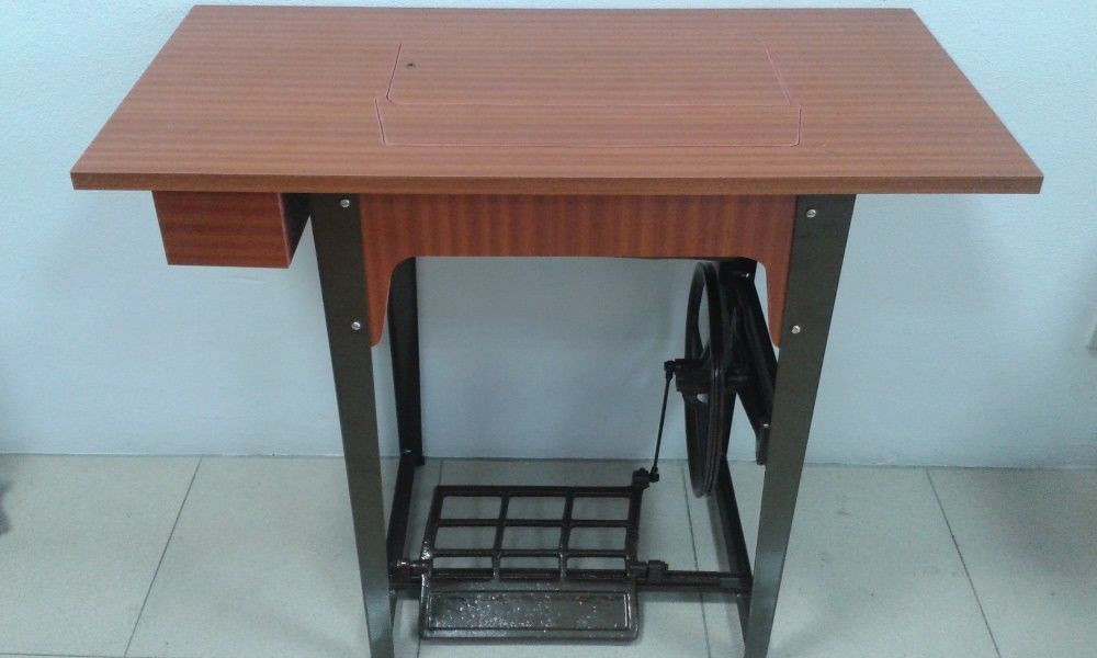 Móvel para maquina de costura doméstica