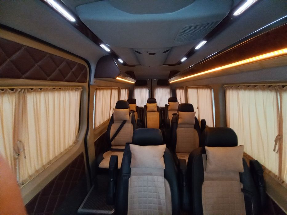 Перетяжка салону авто , переобладнання бусів вантажних пасажирський . Низькі ціни!