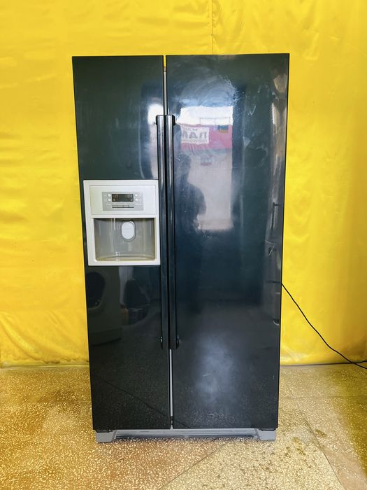 Двухкамерный холодильник Bosch Side-by-side NoFrost