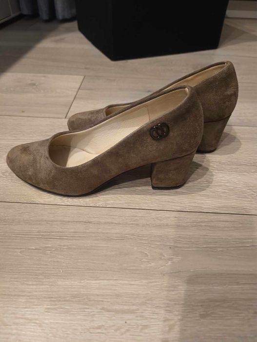 Buty na obcasie