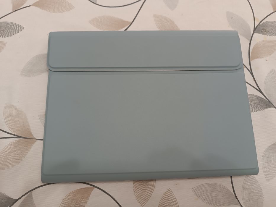 Чехол c клавиатурой Bluetooth