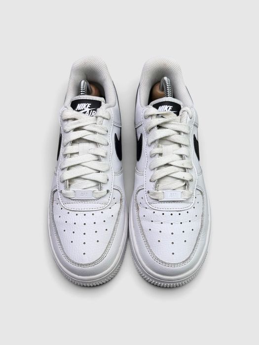 Buty Sportowe Nike Air Force 1 '07 Low Biały Czarny Rozmiar 37.5