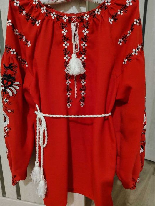 Вишиванка жіноча