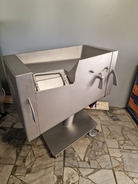 Kostkownica krajalnica firmy Rühle SR1