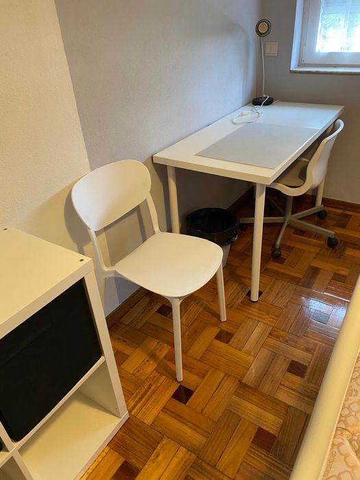 Arrenda-se quarto menina na Av. 1o de Maio
