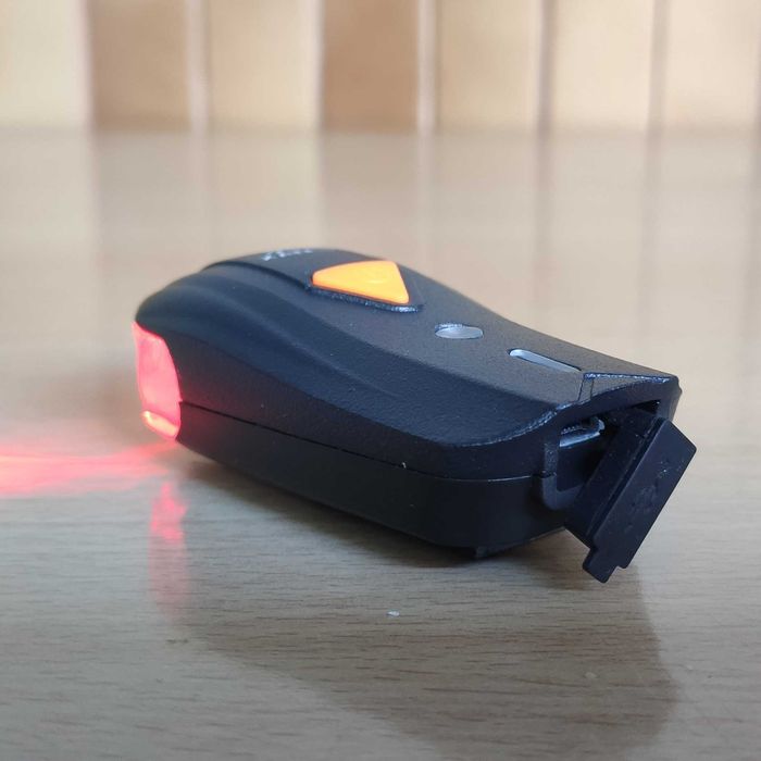 Luz Bicicleta a Bateria com sensor Noturno Prova Água