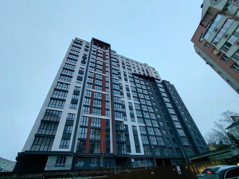 Продається нова 2 кім квартира 62 м.кв вул. Полковника Данила Нечая