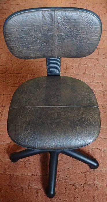 Krzesło biurowe obrotowe dla dziecka