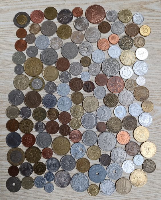 Монети світу 130 шт,всі різні