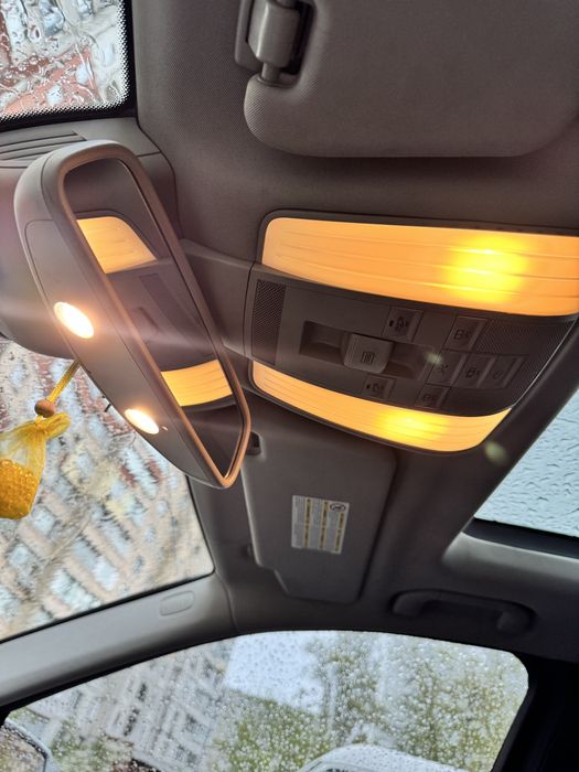 Продам Mercedes - Benz E200 W212
