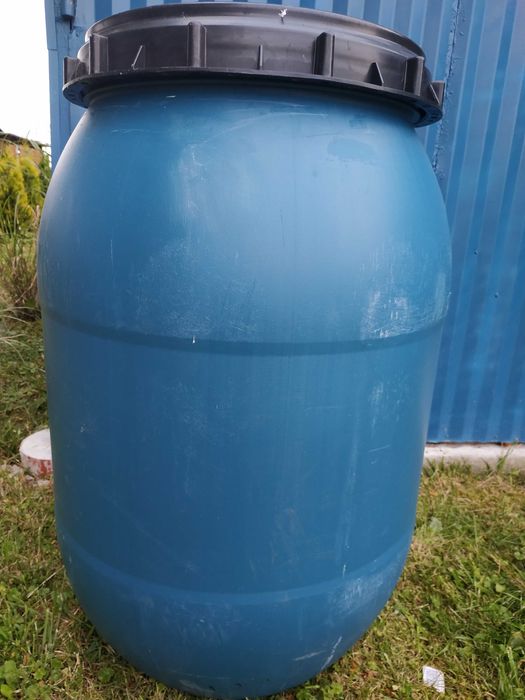 Beczka plastikowa 200 l