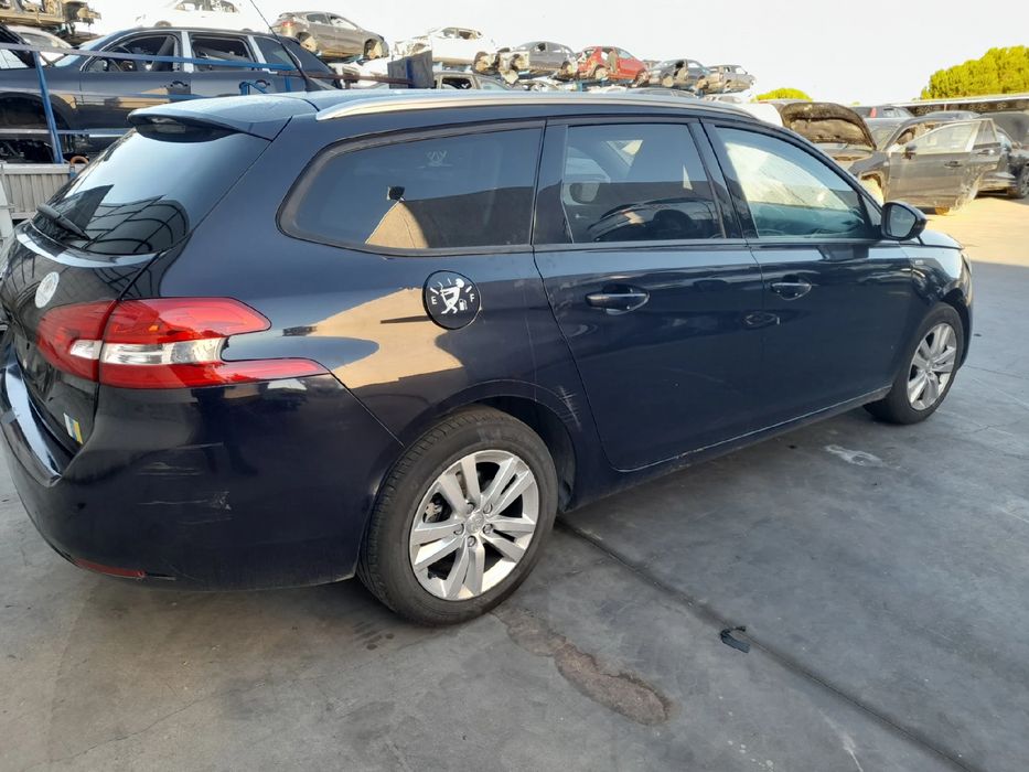 Para peças PEUGEOT 308 SW II