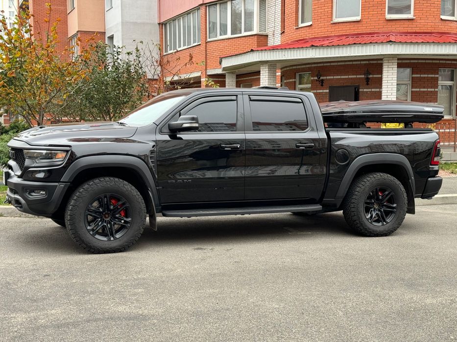Поперечини для американських авто Thule
