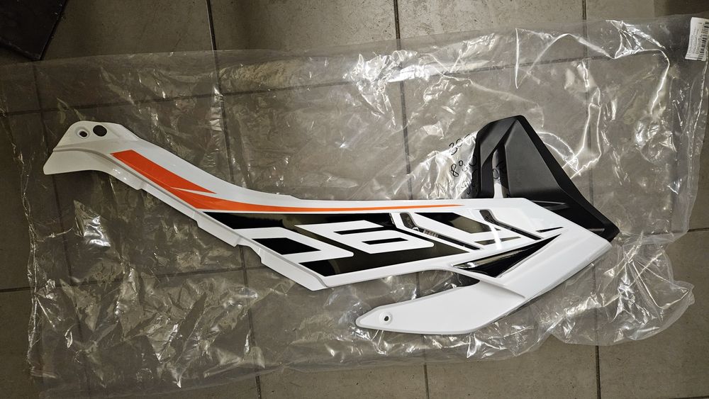 Ktm Adventure osłona zbiornika plastiki