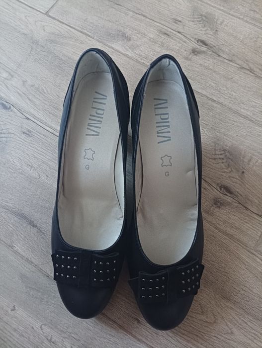 Шкіряні туфлі нові