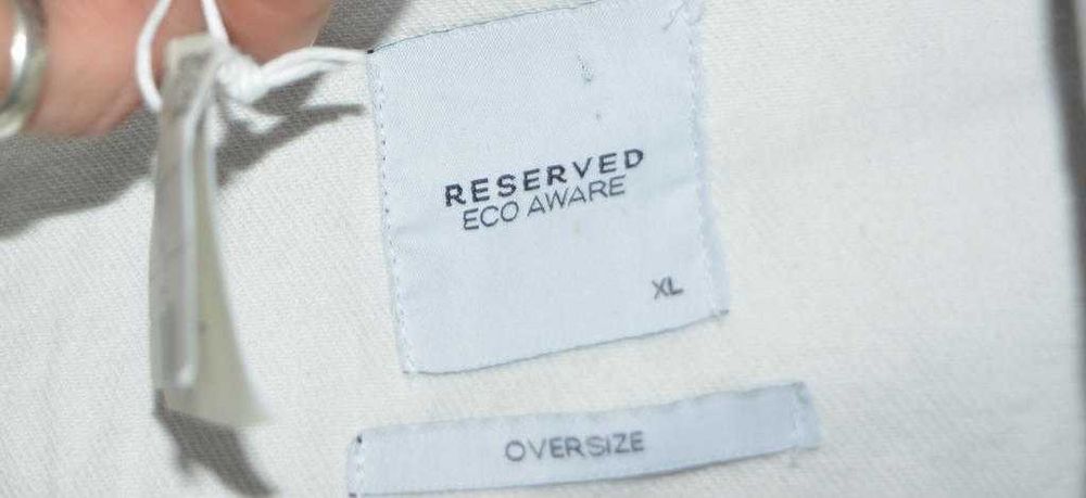 Jeansowa katana z dziurami Reserved XL oversize