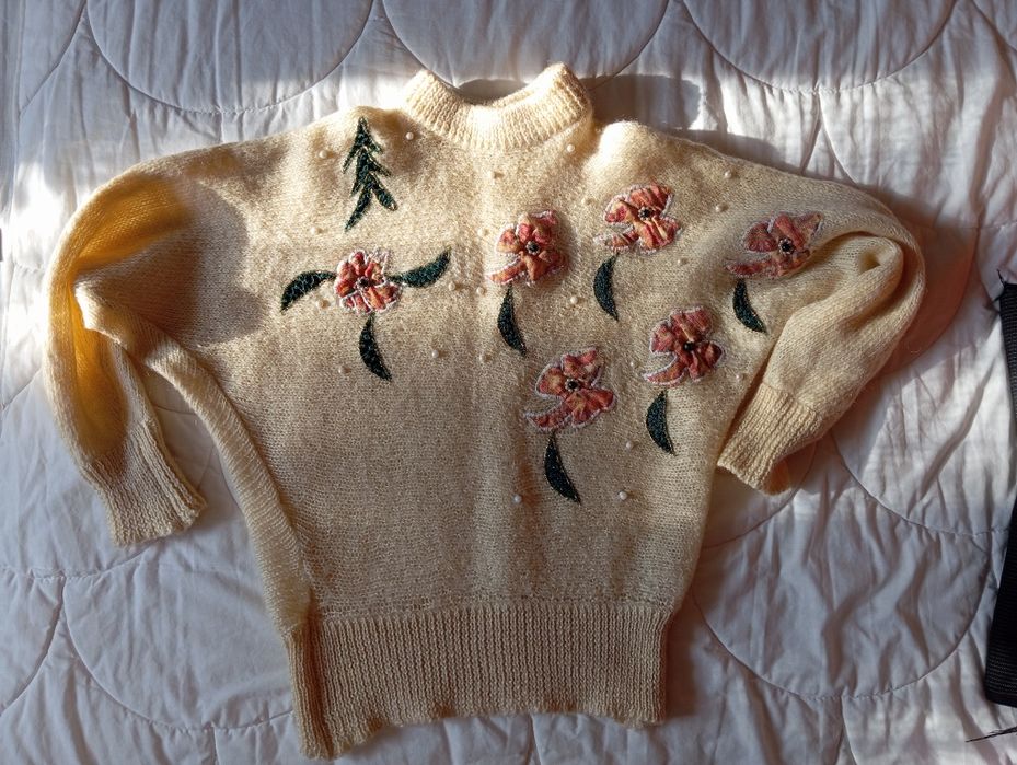 Теплий шерстяний светр (світер)