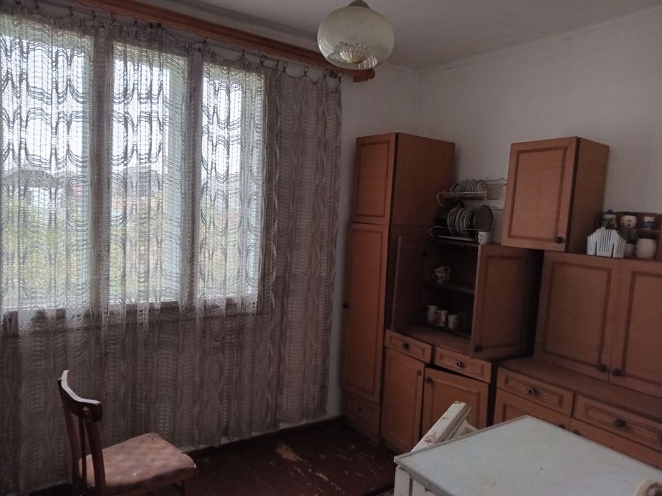 Продається будинок в смт. Отинія