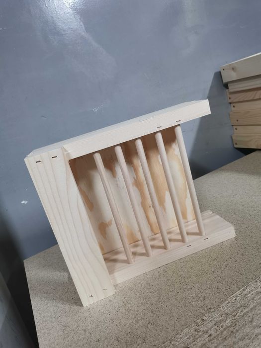 Siodełko dla gołębi do gołębnika