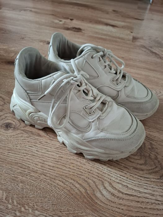 Adidasy       38