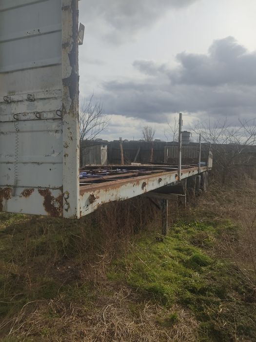 Продам причіп шмітц