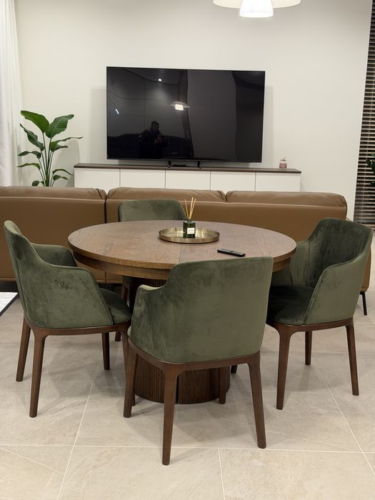 Продам будинок в Брюховичах з сучасним ремонтом