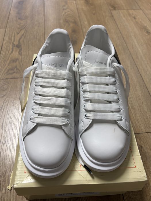 Sneakersy białe Aleksander Mcqeen 38