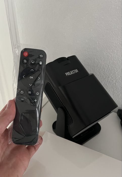 Mini Projetor Portátil WiFi Netflix 1080p - NOVO ( em caixa )