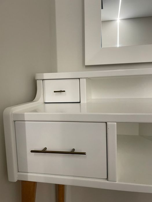 Toucador e espelho lacado branco