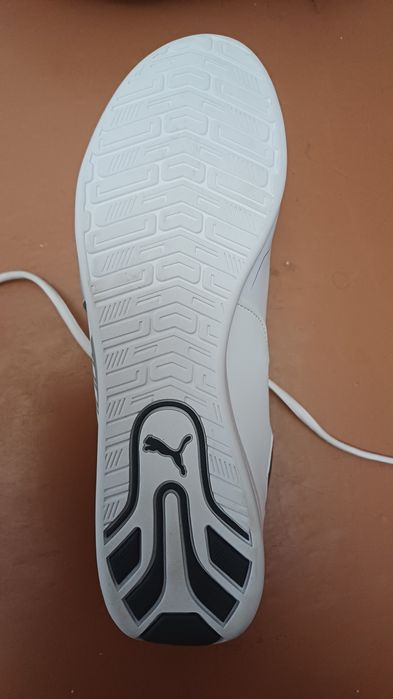 Кросовки  женские  белые puma