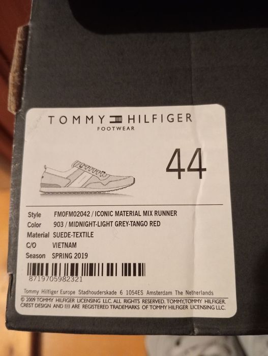 NOWE buty Tommy Hilfinger r.44