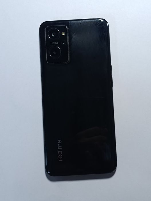 Телефон Realme 9i
