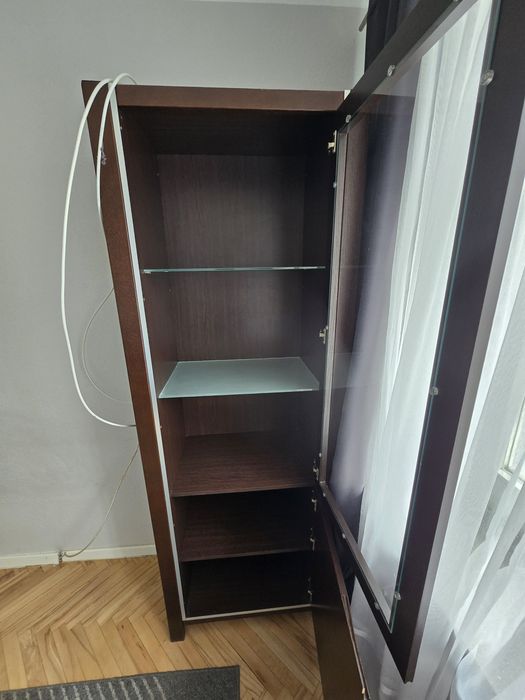 Komplet mebli komoda i 2 słupki