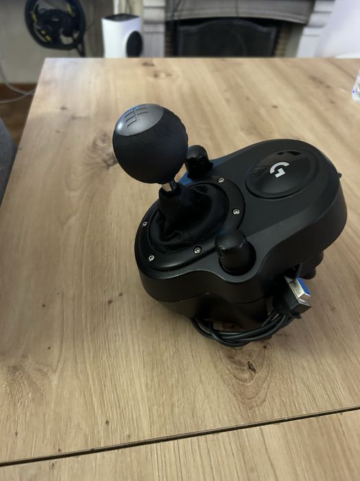 Volante Logitech g923 PS4/Ps5/Pc com shifter