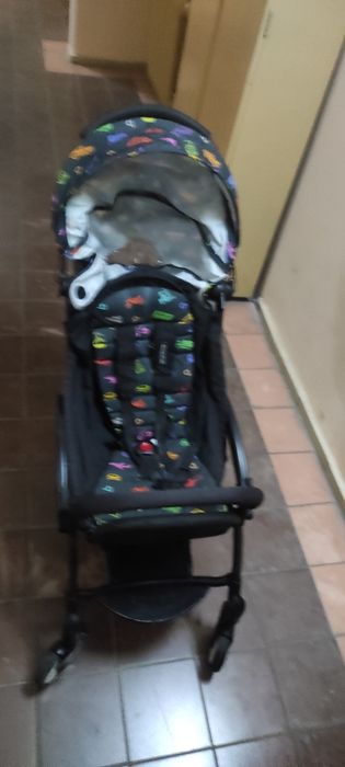 Прогулянкова коляска yoya