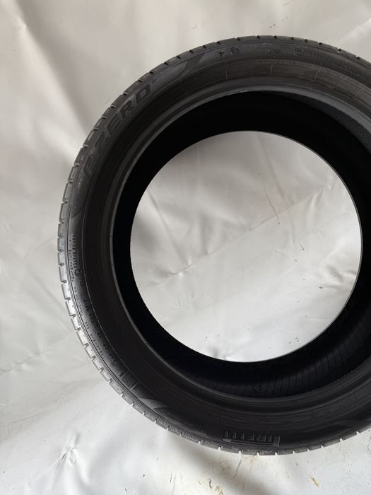 255/35/19 Pirelli P ZERO * RSC 96Y