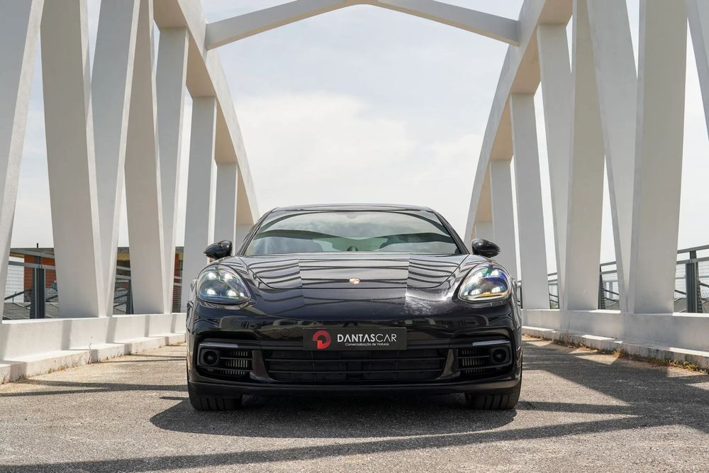 Porsche Panamera 4 E-Hybrid 10 Years Edition