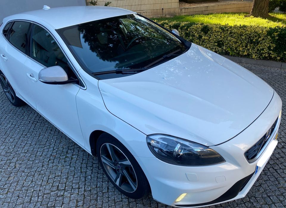 Volvo V40 2.0 D4 190cv R-DESIGN