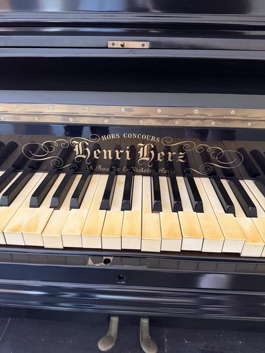 Piano Hors Concours – Henri Herz – 48 Rue de la Victoire, Paris