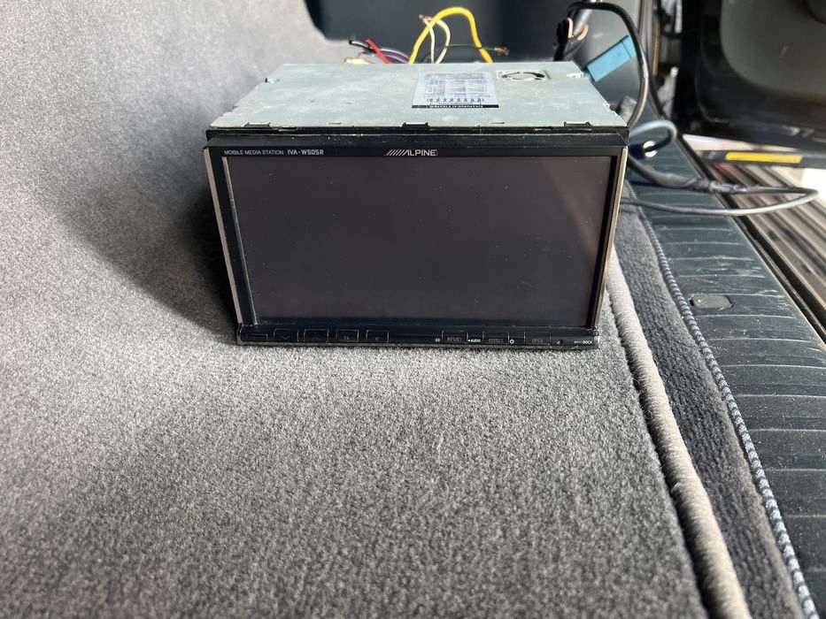 Продам Alpine iva 505R
