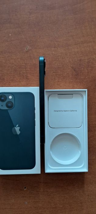 Продам iPhone 13