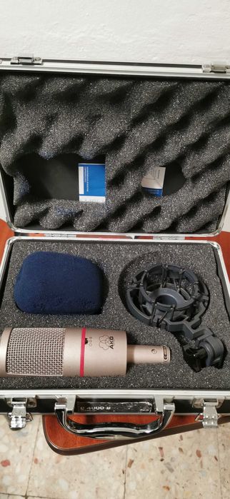 Microfone de  Estúdio AKG C4000 B