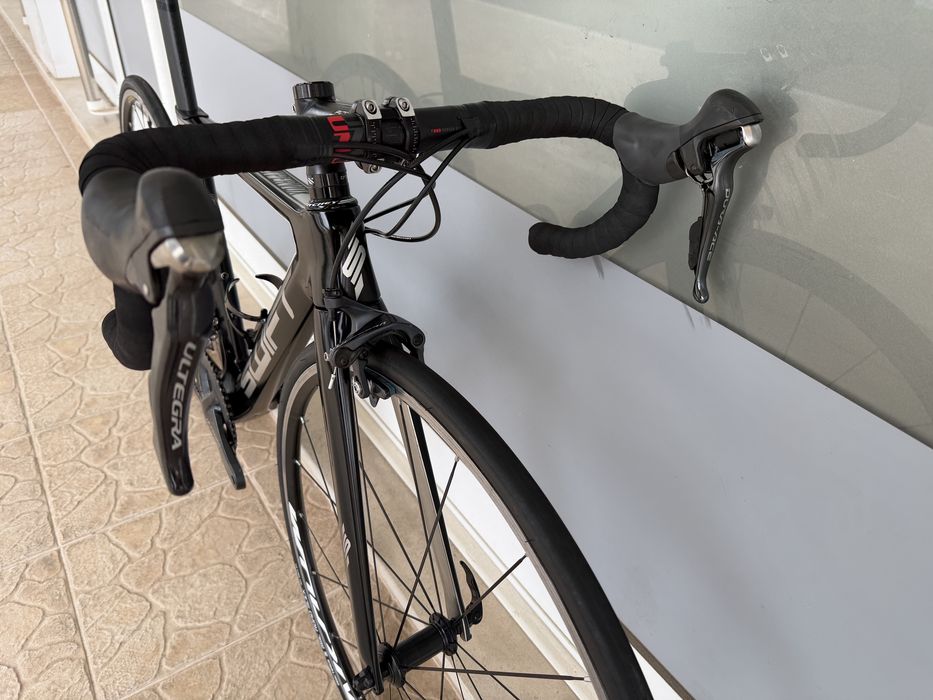 Bicicleta de estrada em carbono - XXS - Bem equipada