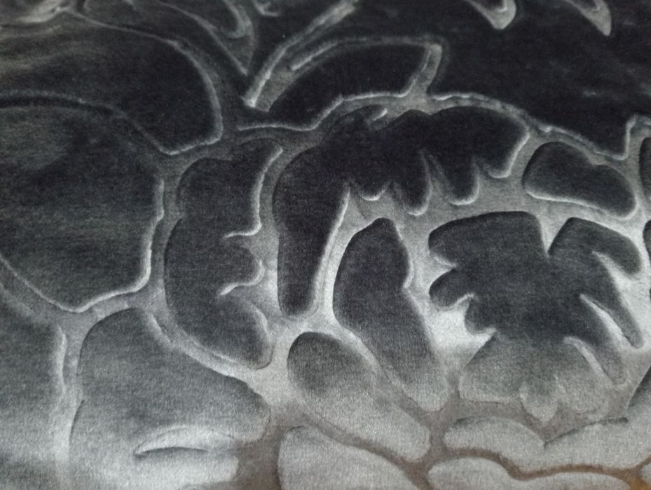 Gruby dwustronny koc tłoczony. Narzuta, pled 160x210cm.