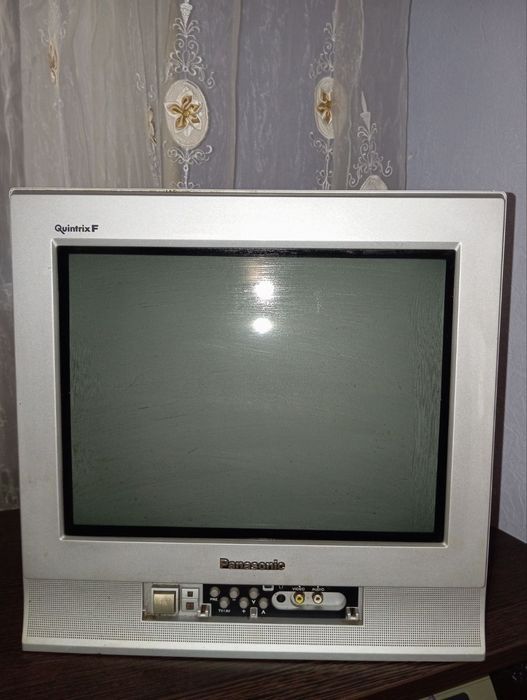 Panasonic маленький тедевизор