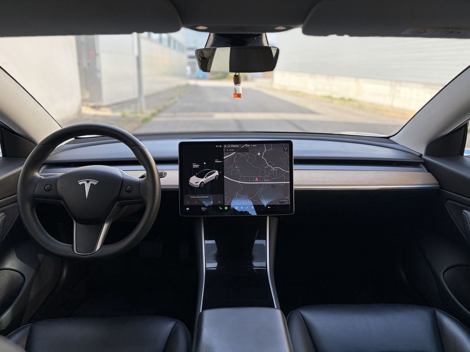 Tesla Model 3 SR+ 325cv