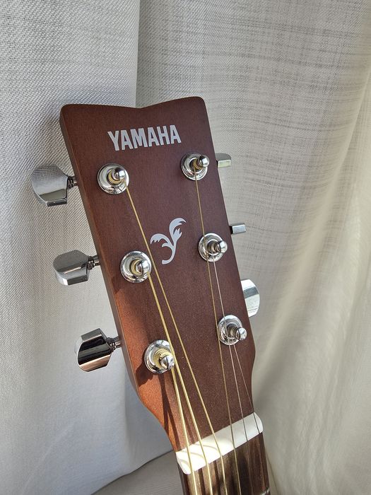 Guitar  YAMAHA F310P + Capa, COMO NOVO
Capo and picks as a gift
Case as a gift